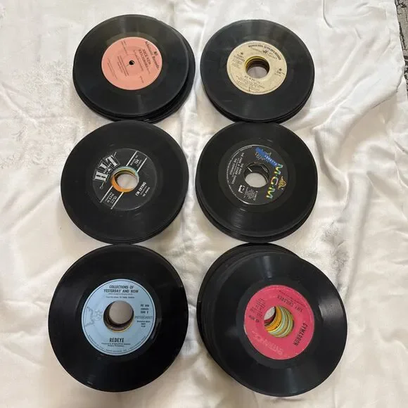 Lot of 100 Vintage 7" Vinyl Records 45 RPM Singles Crafts Decor Projects - Picture 6 of 9